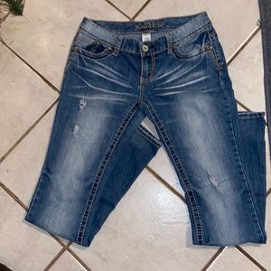 Maurices jeans